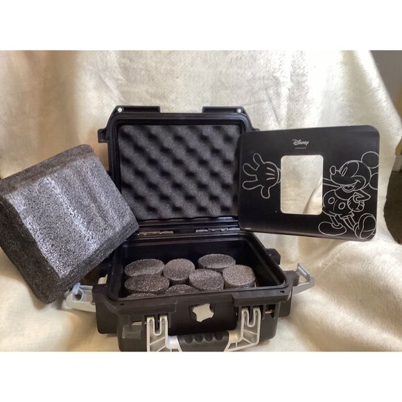 Disney Invicta Limited Edition Mickey Mouse Hard Case With Foam - Picture 4 of 5